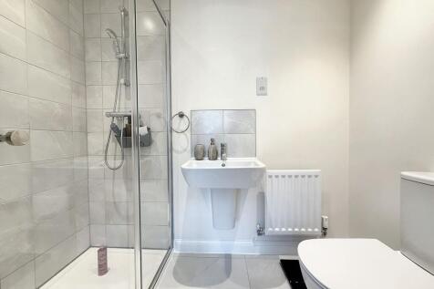 Master En-Suite