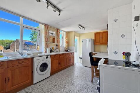 Kitchen/ Breakfast Room