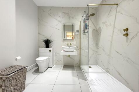 Master En-Suite