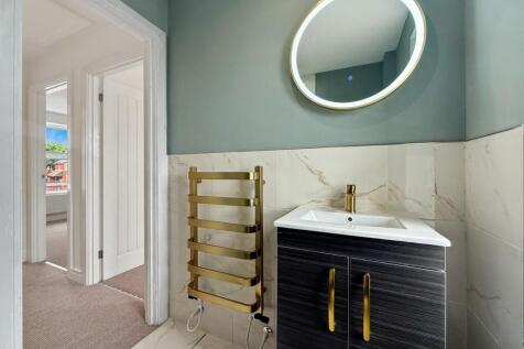 Upstairs Shower Room