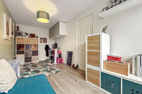Play Room/Office/Bedroom 4