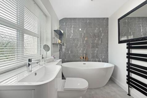 Bathroom/Shower