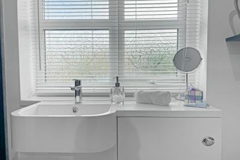 Bathroom/Shower