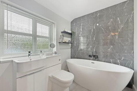 Bathroom/Shower