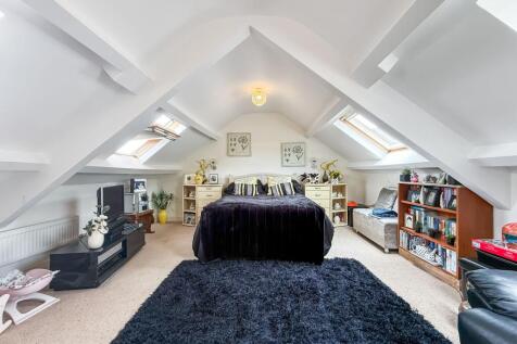 Bedroom 4/Loft Room