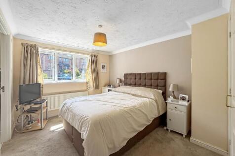 Master Bedrooom