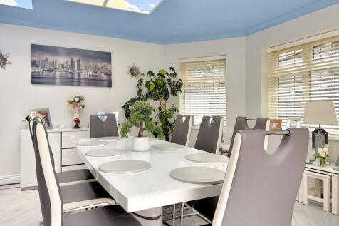 Summer Room