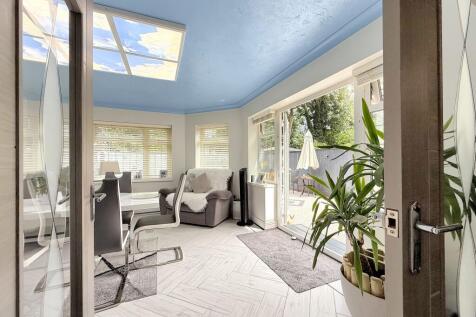 Summer Room