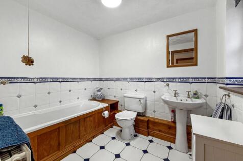 Ground Floor Bathroom