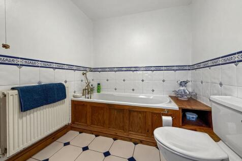 Ground Floor Bathroom