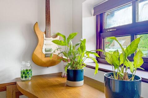 Bedroom &amp; Study