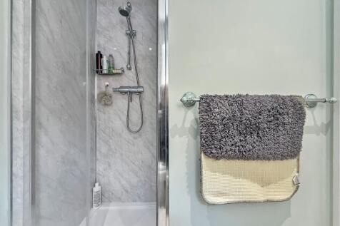 Master En-Suite