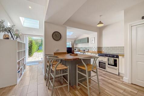 Kitchen/Breakfast Area