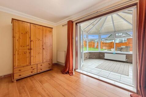 Ground Floor Bedroom/Sitting Room