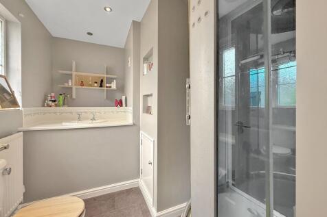 Master En-Suite