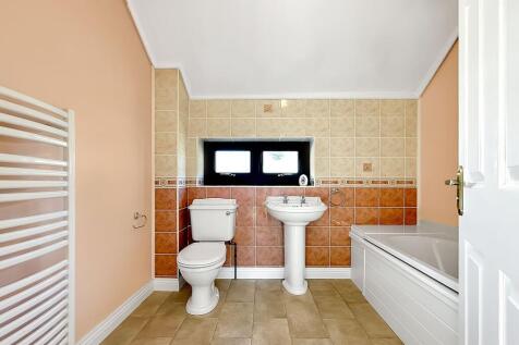 Master En-Suite