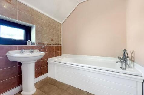 Master En-Suite