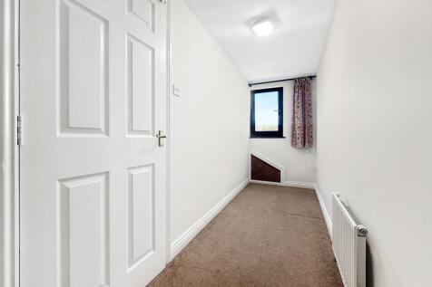 Loft Room 2/Office