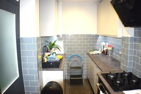KITCHEN: