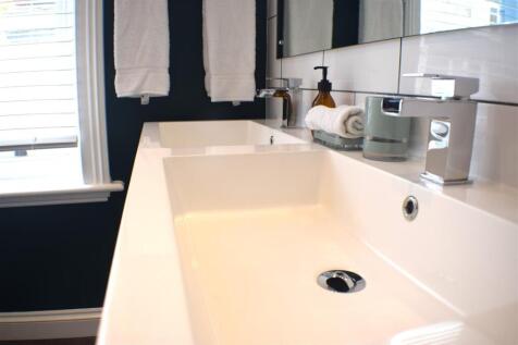 ROOM 5: