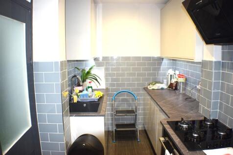 KITCHEN: