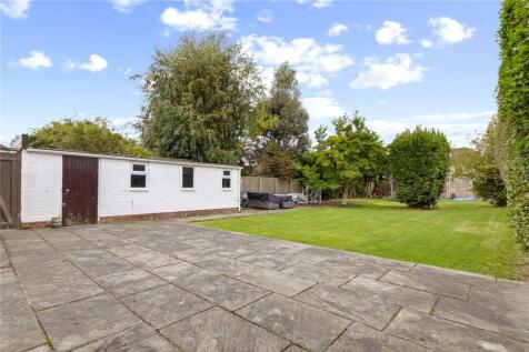 Garden /Garage