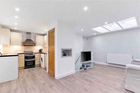 Living Room/Kitchen