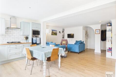 Kitchen/Living Room