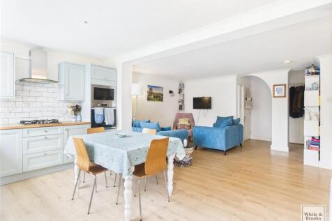 Kitchen/Living Room