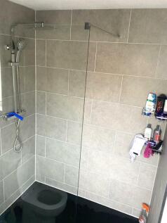 bathroom3.jpg