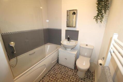 bathroom.JPG