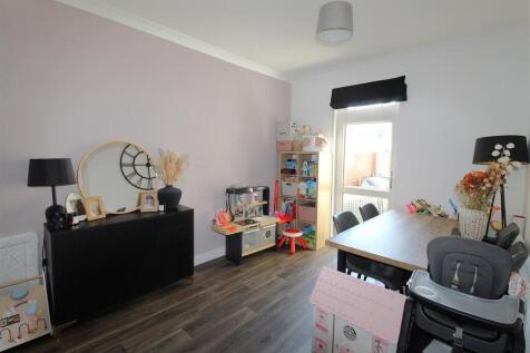 Living Room/Dining Room