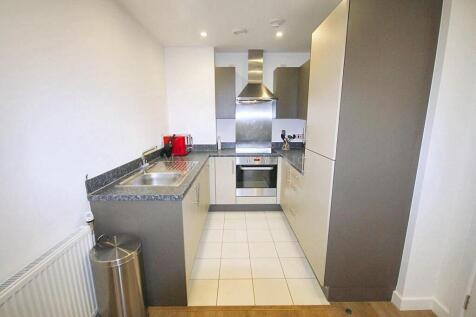 Kitchen 2.jpg