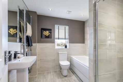 Main bathroom in 4 bedroom Harris house type