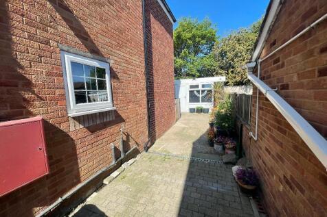 Side Driveway