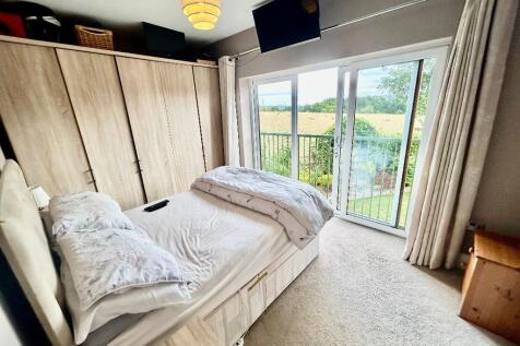 Rear Bedroom