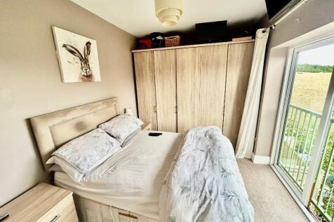 Rear Bedroom