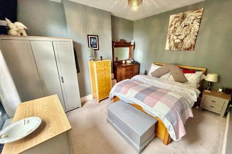 Front Bedroom