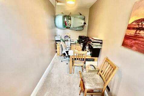 Bedroom Three/Study