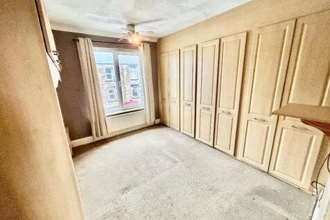 Front Bedroom