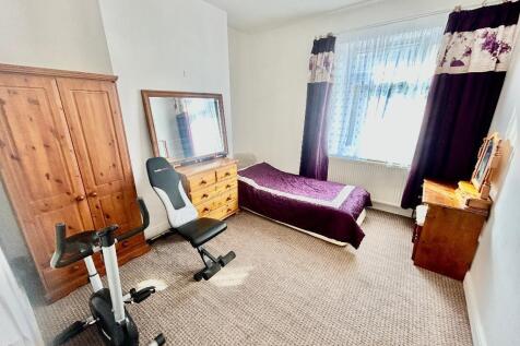 Front Bedroom