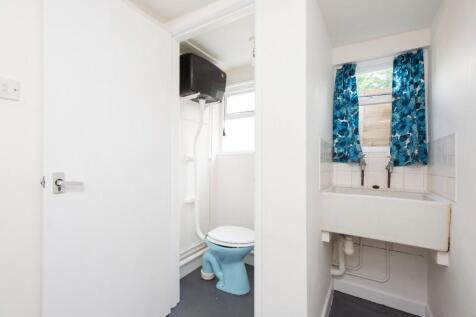 Utility &amp; claokroom