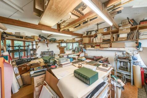 Inside annexe