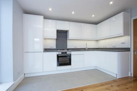 Flat 7, 106-108 Tooting High Street, London kitche