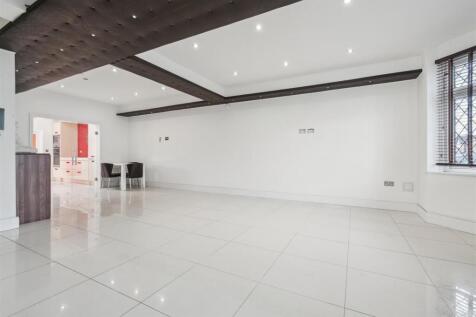 24 Martindale Road, Hounslow - reception 1.jpg