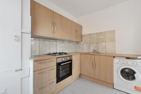 24a Glenburnie Road SW17 kitchen 1b.jpg