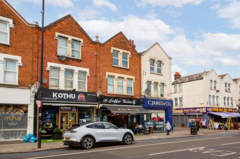 Flat 4, 112 Tooting High Street, SW17 0RR (8).jpg