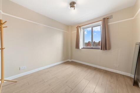 18 Marion Court, SW17 0RU-6.jpg