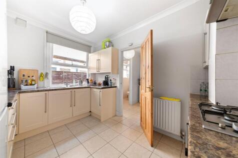 5 Sellincourt Road, SW17 9RX-6.jpg