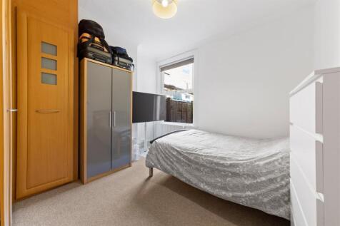 5 Sellincourt Road, SW17 9RX-4.jpg